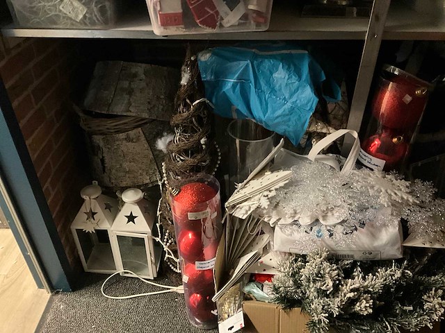 Kerstversiering en divers - afbeelding 9 van  10