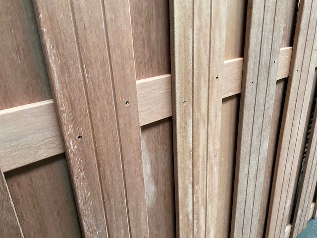 Keruing hardhouten tuinscherm toog geschaafd - 180x180 cm (8x) - afbeelding 3 van  4