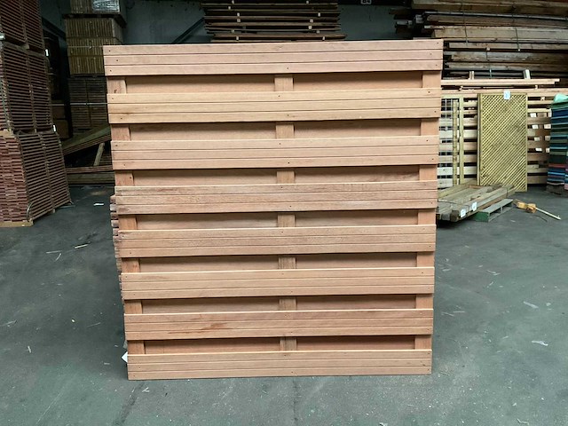 Keruing hardhouten tuinscherm toog geschaafd - 180x180 cm (8x) - afbeelding 2 van  4
