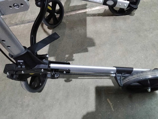 Kesser - rollator - afbeelding 3 van  6