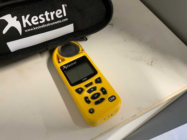 Kestrel 5500 weer meter - afbeelding 2 van  4