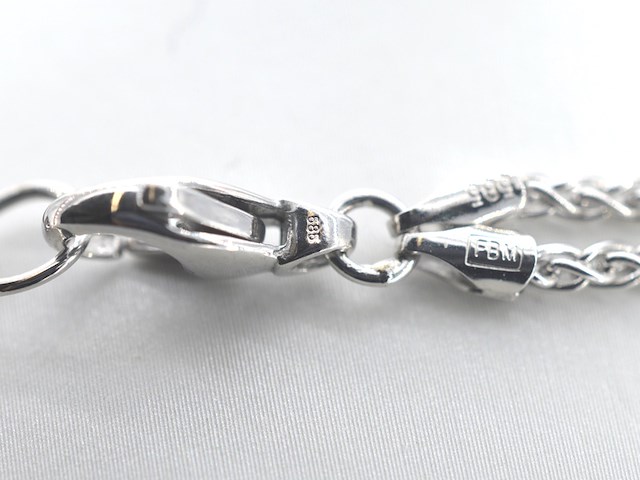 Ketting met diamanten in bloemvorm - afbeelding 6 van  9