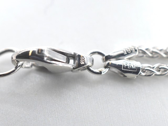 Ketting met diamanten in bloemvorm - afbeelding 6 van  9