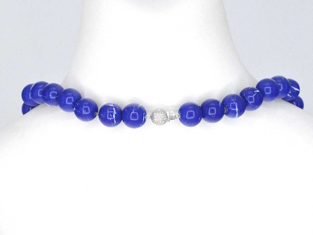 Ketting met lapis lazuli edelsteen en een diamanten sluiting - afbeelding 3 van  3