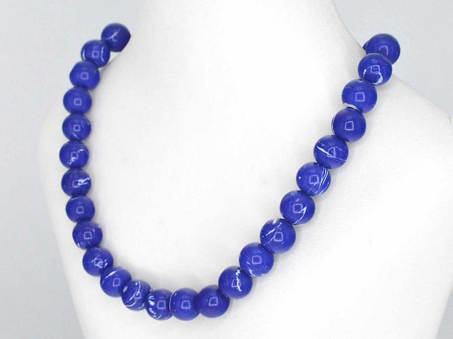 Ketting met lapis lazuli edelsteen en een diamanten sluiting - afbeelding 5 van  10