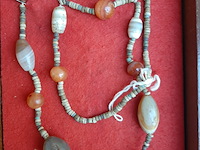 Ketting van glaskralen, 2e eeuw - afbeelding 2 van  4