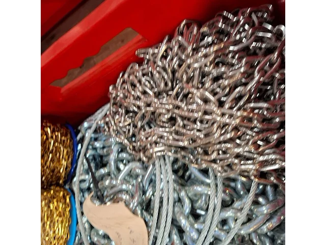 Kettingtakel met diverse stukken ketting - afbeelding 7 van  8