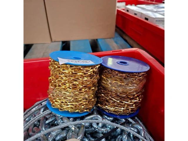 Kettingtakel met diverse stukken ketting - afbeelding 8 van  8