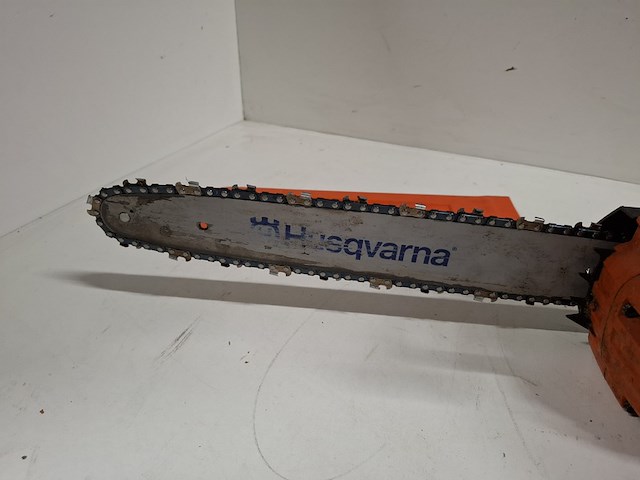Kettingzaag - 35cm inclusief accupakket (2 accu's en lader) husqvarna, 535ixp, bouwjaar 2019 - afbeelding 7 van  14