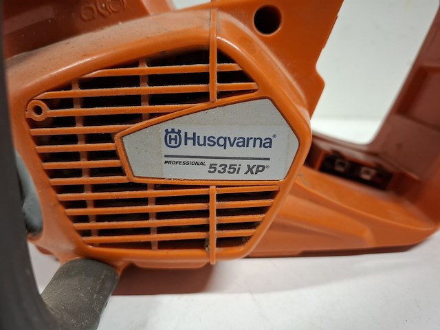 Kettingzaag - 35cm inclusief accupakket (2 accu's en lader) husqvarna, 535ixp, bouwjaar 2019 - afbeelding 9 van  14
