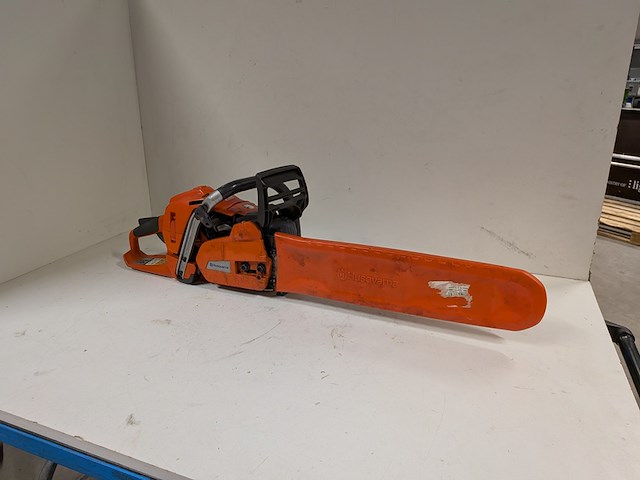 Kettingzaag 45cm benzine husqvarna, 555, bouwjaar 2017 - afbeelding 2 van  9