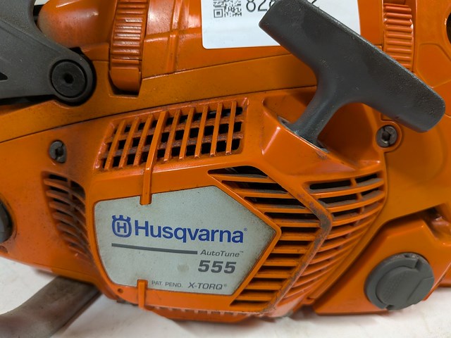 Kettingzaag 45cm benzine husqvarna, 555, bouwjaar 2017 - afbeelding 7 van  9