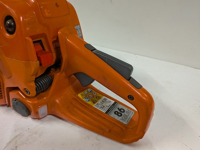 Kettingzaag 45cm benzine husqvarna, 555, bouwjaar 2017 - afbeelding 8 van  9