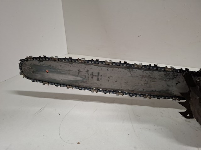 Kettingzaag 45cm benzine husqvarna, 555, bouwjaar 2021 - afbeelding 2 van  6