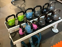 Kettlebell set met bank - afbeelding 3 van  4