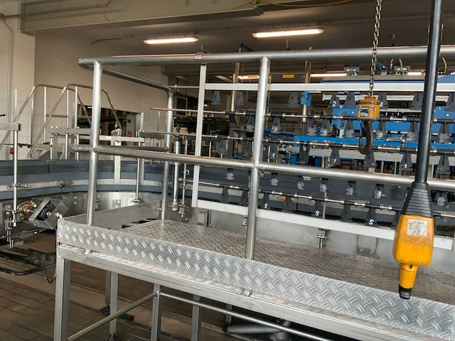 Kettner krones flessenverpakkingslijn - afbeelding 8 van  39