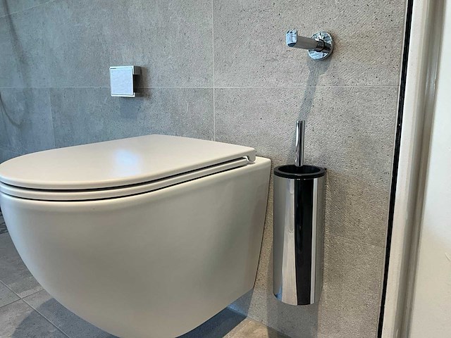 Keuco - wandtoiletborstel & reserverolhouder - afbeelding 1 van  7