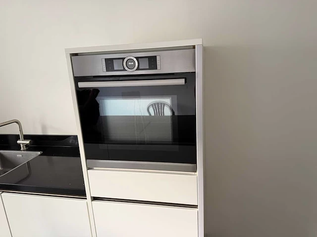 Keuken + eiland met apparatuur - afbeelding 3 van  27