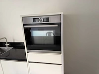 Keuken + eiland met apparatuur - afbeelding 3 van  27
