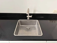 Keuken + eiland met apparatuur - afbeelding 6 van  27