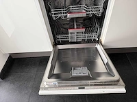 Keuken + eiland met apparatuur - afbeelding 23 van  27