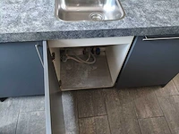Keuken + eiland met apparatuur - afbeelding 7 van  23