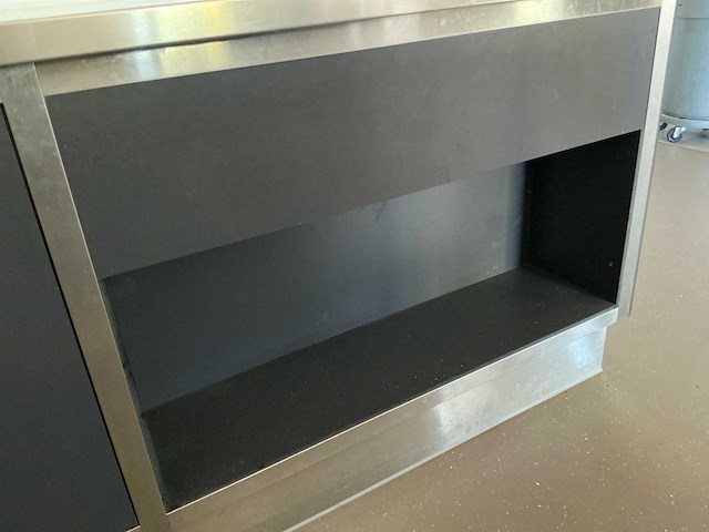 Keuken eiland met stopcontact keukenopstelling - afbeelding 11 van  11