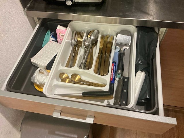 Keuken inventaris - afbeelding 3 van  10