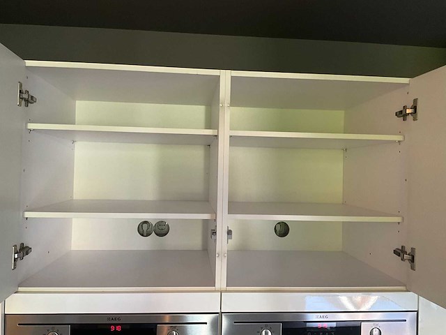 Keuken met aeg apparatuur - afbeelding 40 van  44
