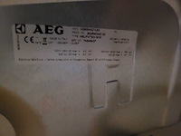 Keuken met aeg apparatuur - afbeelding 4 van  17