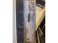 Keuken met aeg apparatuur - afbeelding 6 van  17