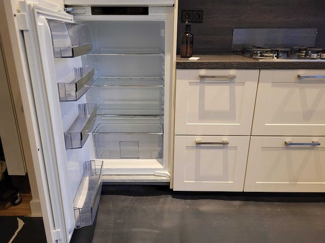 Keuken met aeg apparatuur - afbeelding 15 van  17