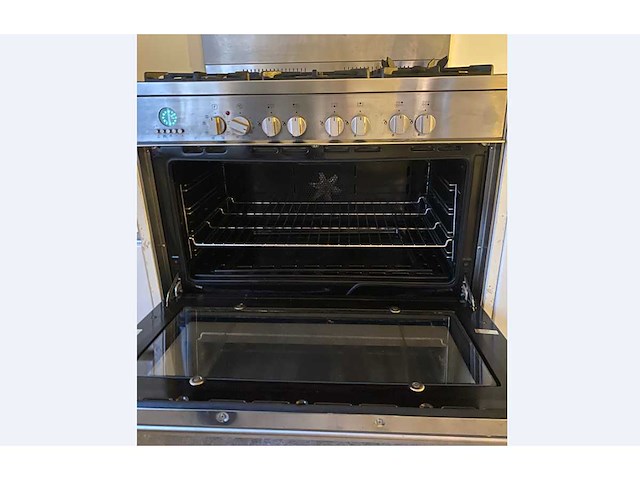 Keuken met aeg apparatuur - afbeelding 17 van  17