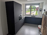 Keuken met aeg apparatuur - afbeelding 1 van  18