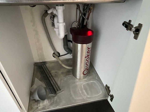 Keuken met aeg apparatuur - afbeelding 16 van  22