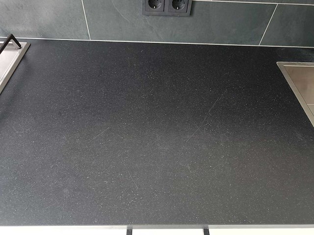 Keuken met aeg / bosch apparatuur - afbeelding 4 van  29