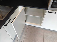 Keuken met aeg / bosch apparatuur - afbeelding 10 van  29