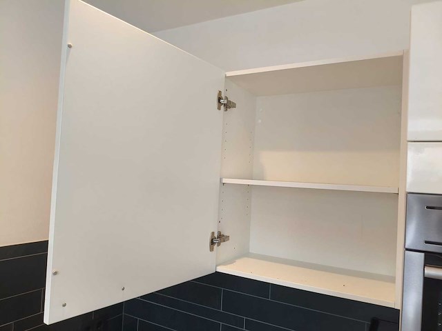 Keuken met aeg / bosch apparatuur - afbeelding 11 van  29