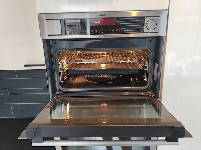 Keuken met aeg / bosch apparatuur - afbeelding 16 van  29
