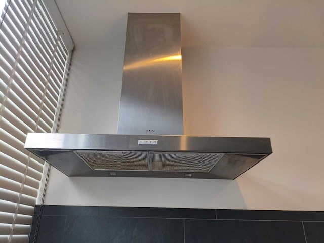 Keuken met aeg / bosch apparatuur - afbeelding 25 van  29