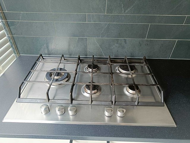 Keuken met aeg / bosch apparatuur - afbeelding 27 van  29