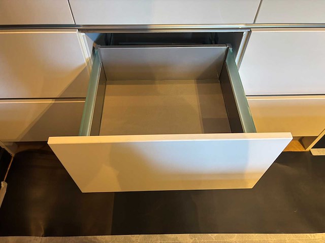 Keuken met aeg / miele apparatuur - afbeelding 6 van  25