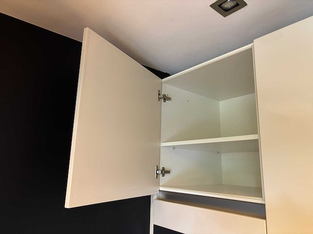 Keuken met aeg / miele apparatuur - afbeelding 15 van  25