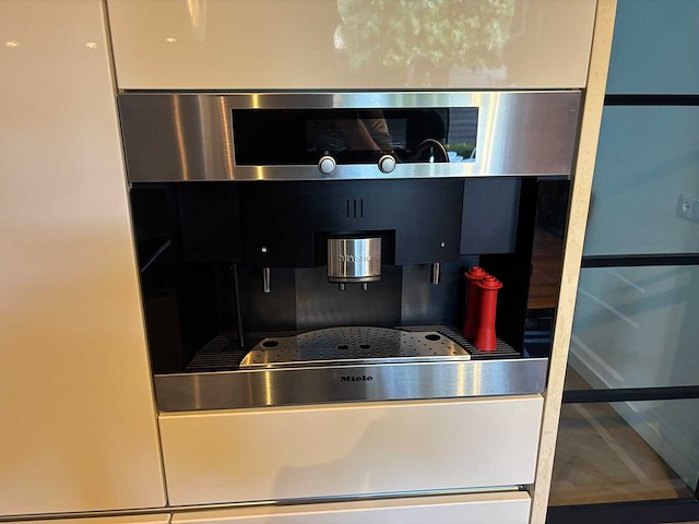 Keuken met aeg / miele apparatuur - afbeelding 6 van  25