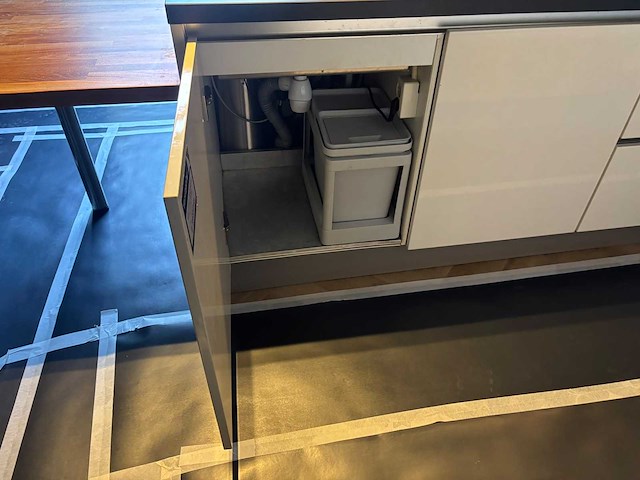 Keuken met aeg / miele apparatuur - afbeelding 13 van  25