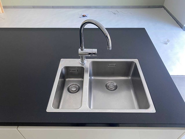Keuken met aeg/airforce apparatuur - afbeelding 7 van  28