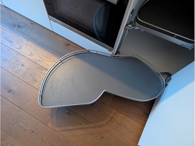 Keuken met aeg/bosch apparatuur - afbeelding 2 van  20