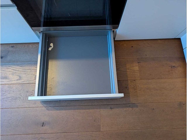 Keuken met aeg/bosch apparatuur - afbeelding 7 van  20