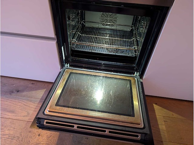 Keuken met aeg/bosch apparatuur - afbeelding 16 van  20