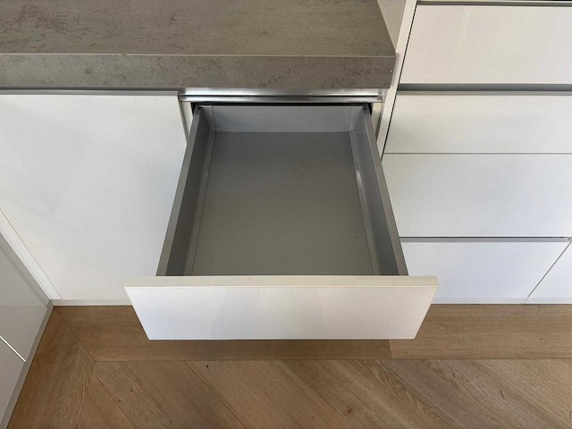 Keuken met aeg/miele apparatuur - afbeelding 16 van  39